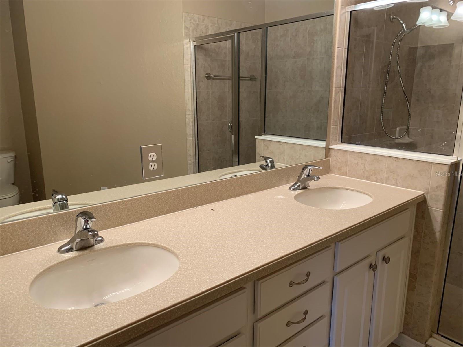 Image 11 of 18 For 5445 Shagbark Court