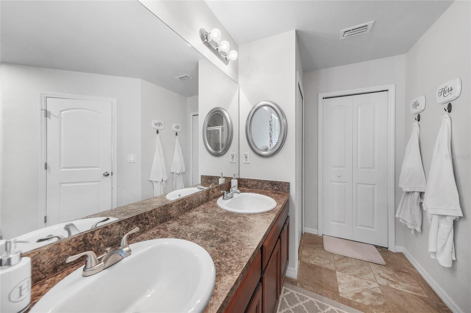 Image 20 of 24 For 26273 Lancer Lane