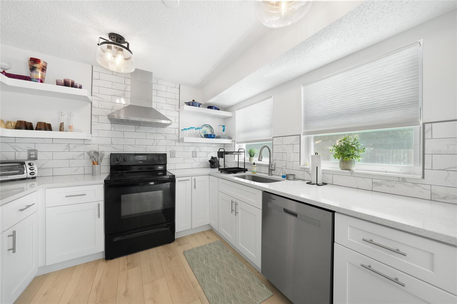 Image 12 of 31 For 22307 Alcorn Avenue