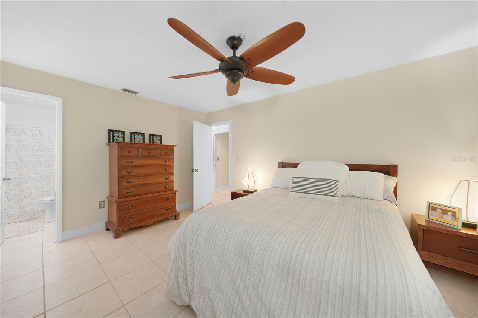 Image 22 of 31 For 22307 Alcorn Avenue