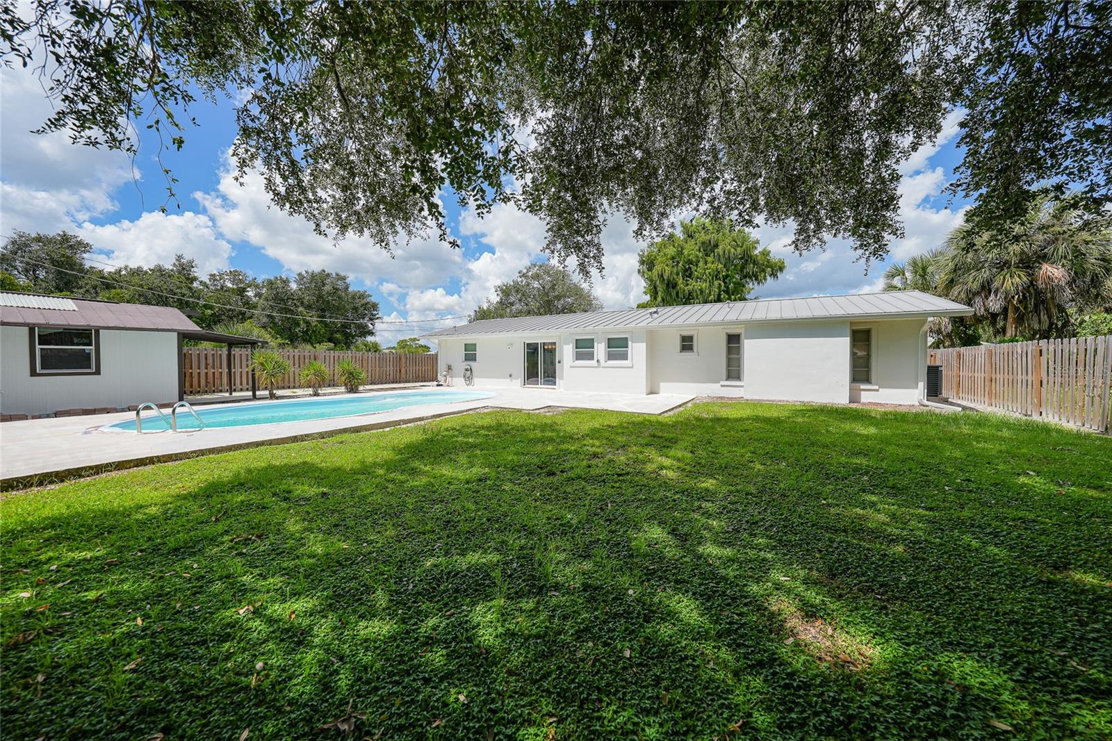 Image 25 of 31 For 22307 Alcorn Avenue