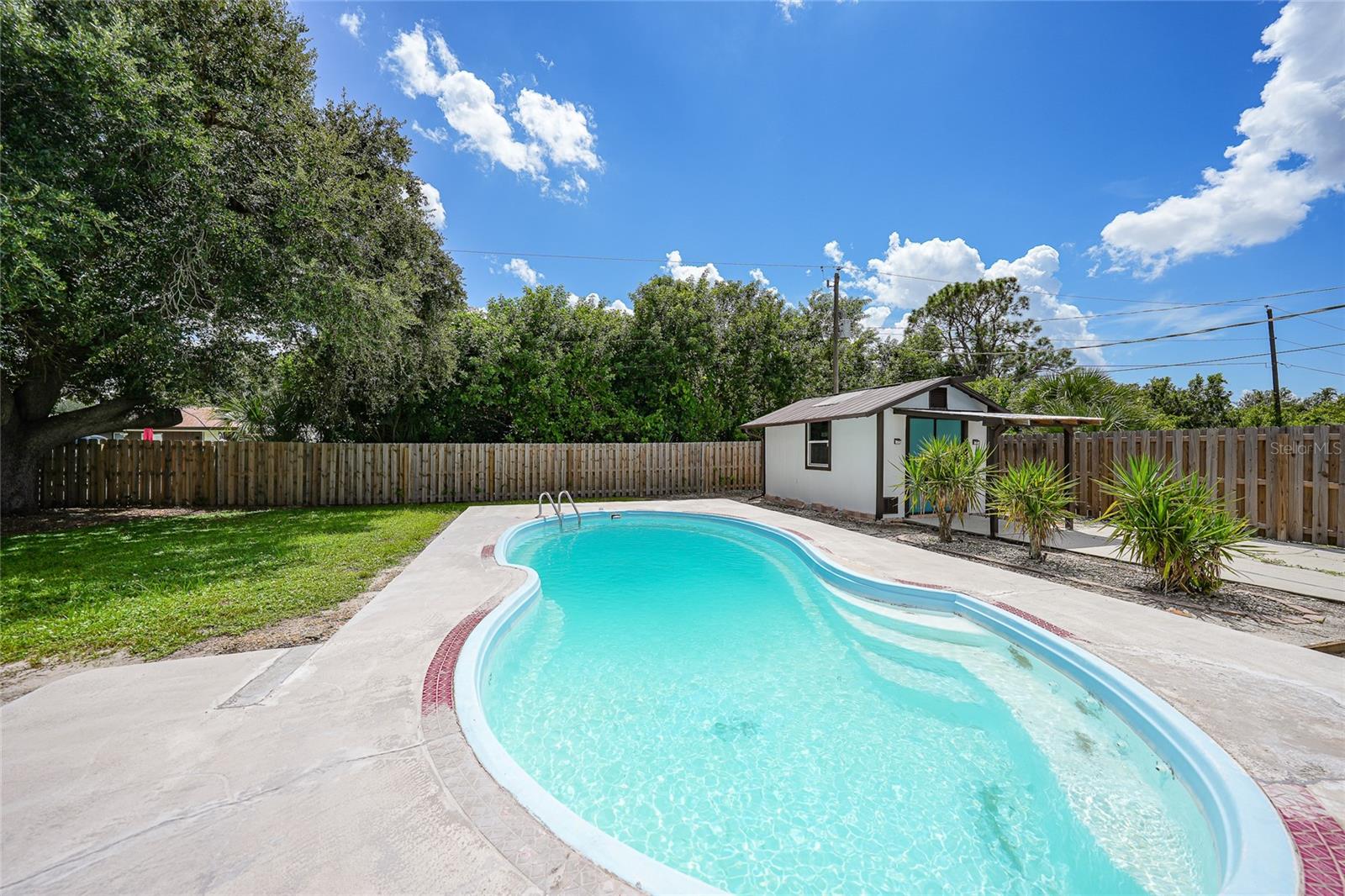 Image 29 of 31 For 22307 Alcorn Avenue