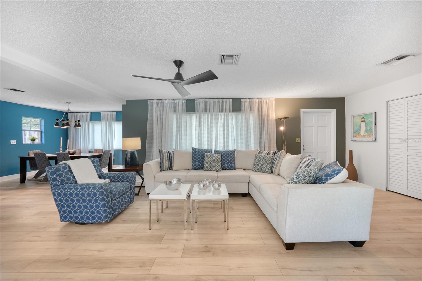 Image 5 of 31 For 22307 Alcorn Avenue