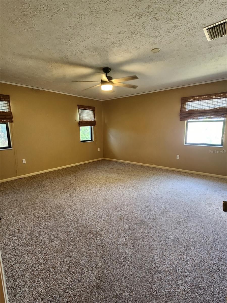 Image 11 of 17 For 144 Highlands Lake Drive