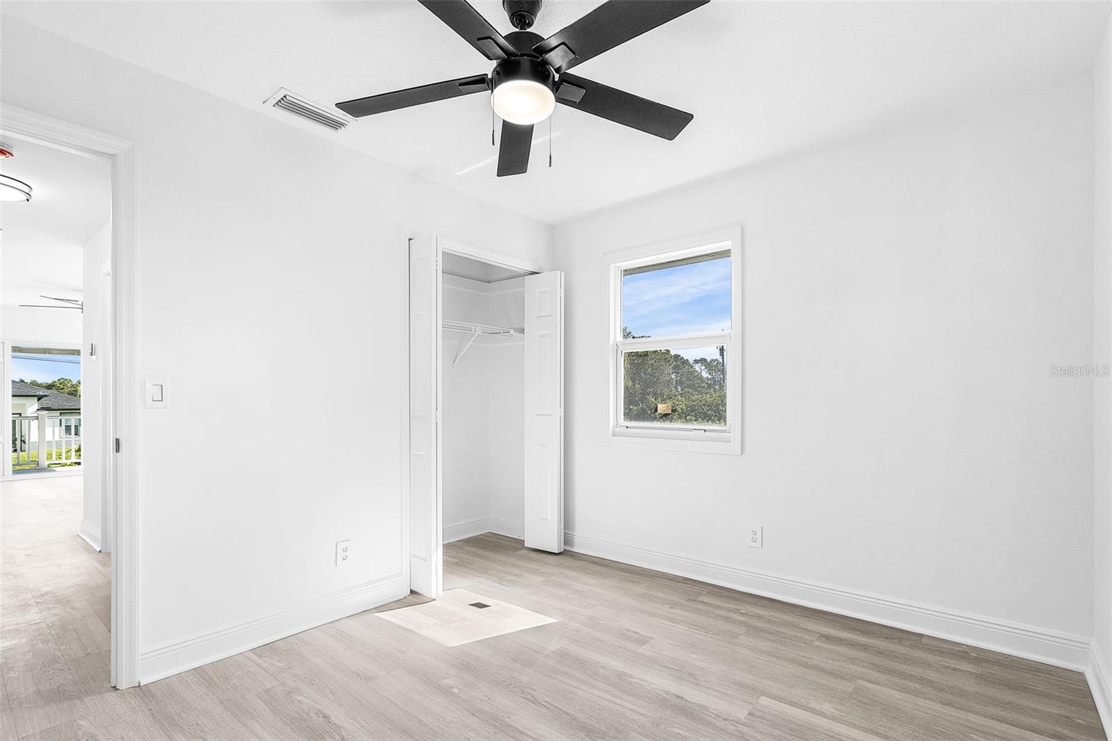 Image 23 of 36 For 2901 10th Street Sw