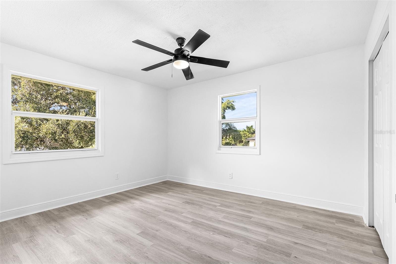 Image 24 of 36 For 2901 10th Street Sw