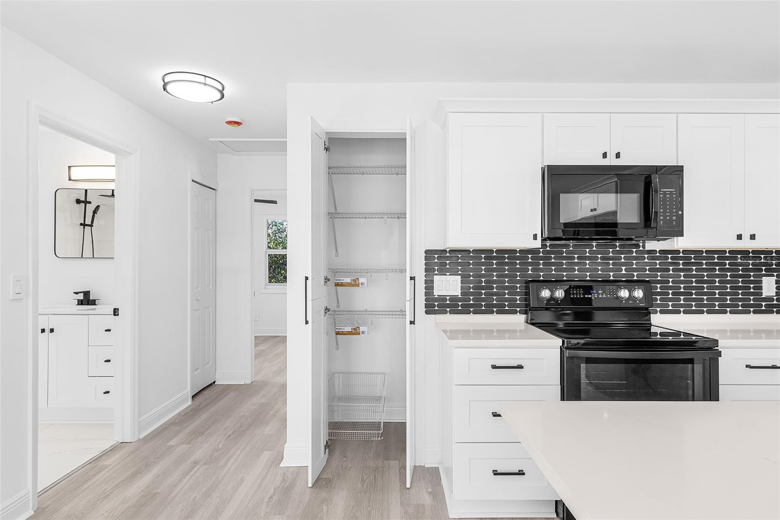 Image 26 of 36 For 2901 10th Street Sw