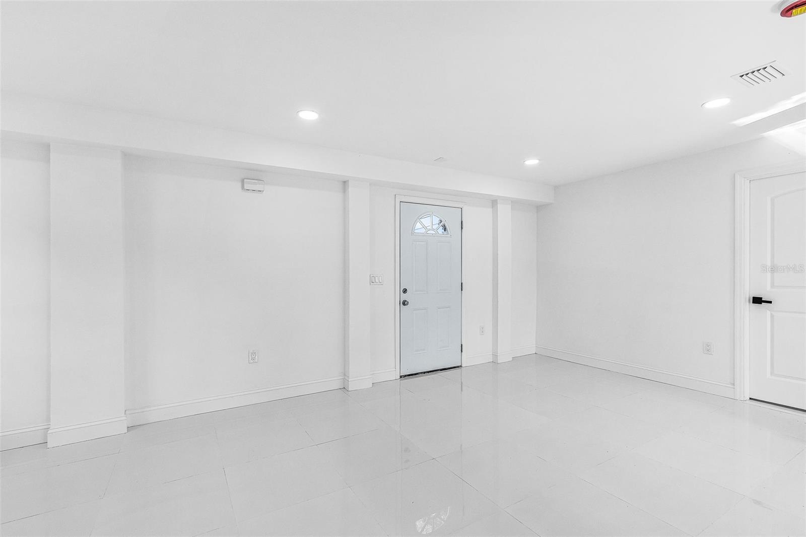 Image 31 of 36 For 2901 10th Street Sw