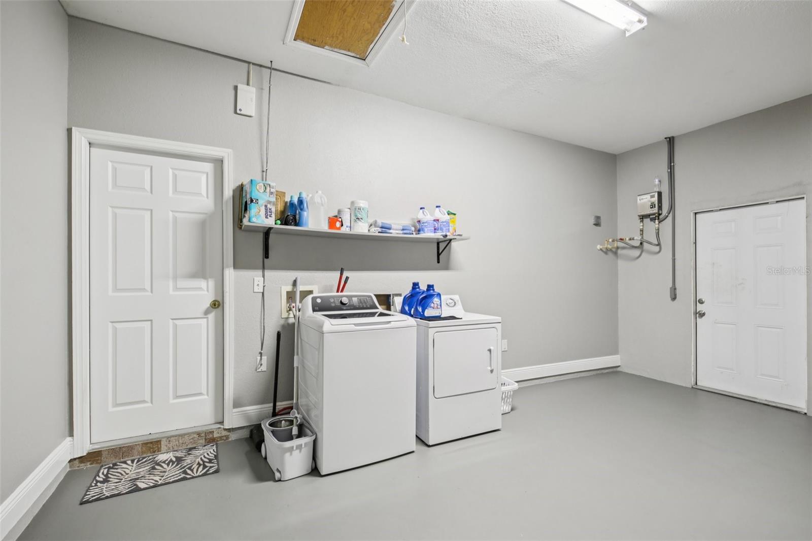 Image 37 of 47 For 4455 Price Boulevard