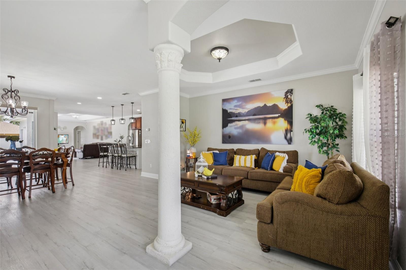 Image 4 of 47 For 4455 Price Boulevard