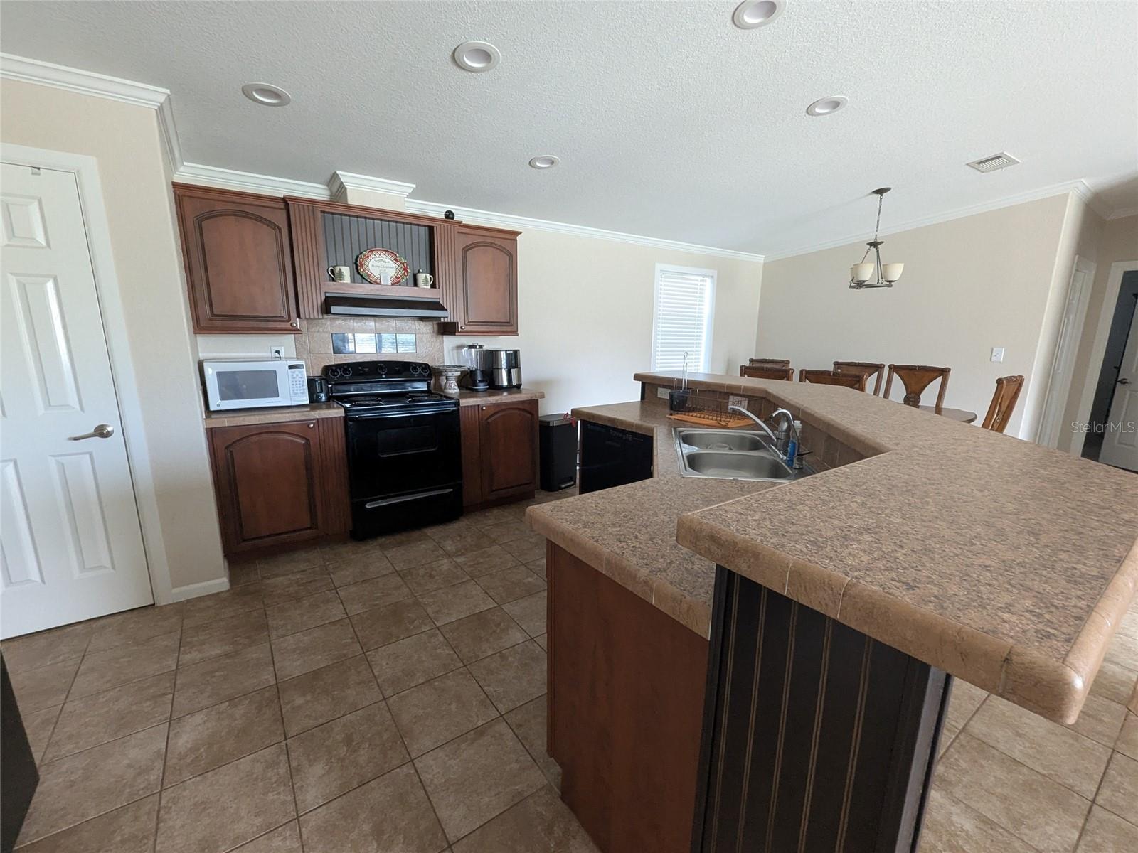 Image 18 of 50 For 1291 Hansel Avenue