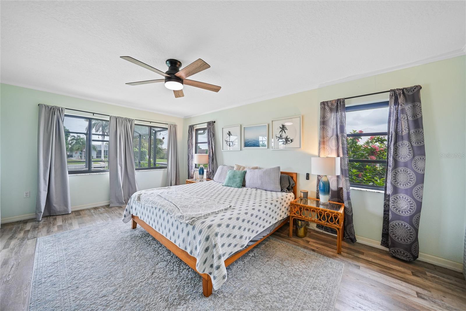 Image 16 of 49 For 820 Santa Margerita Lane