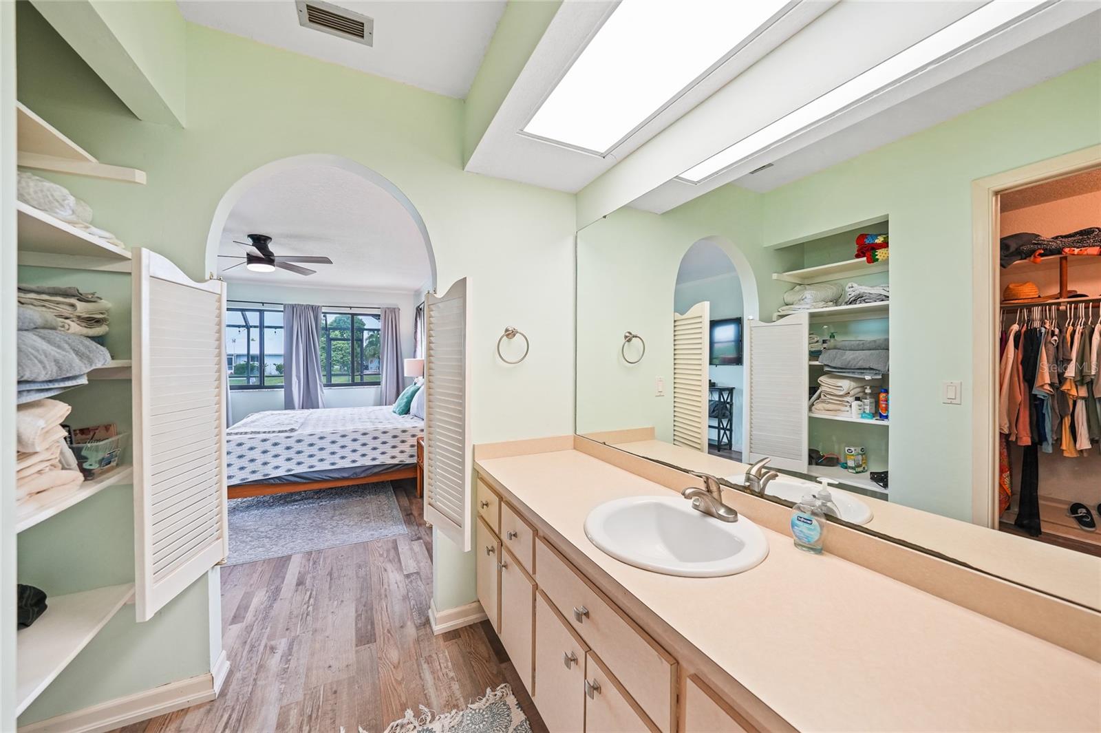 Image 21 of 49 For 820 Santa Margerita Lane