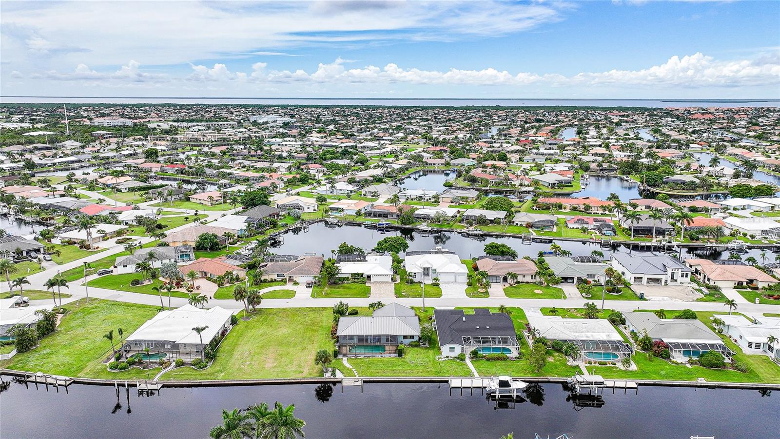 Image 37 of 49 For 820 Santa Margerita Lane