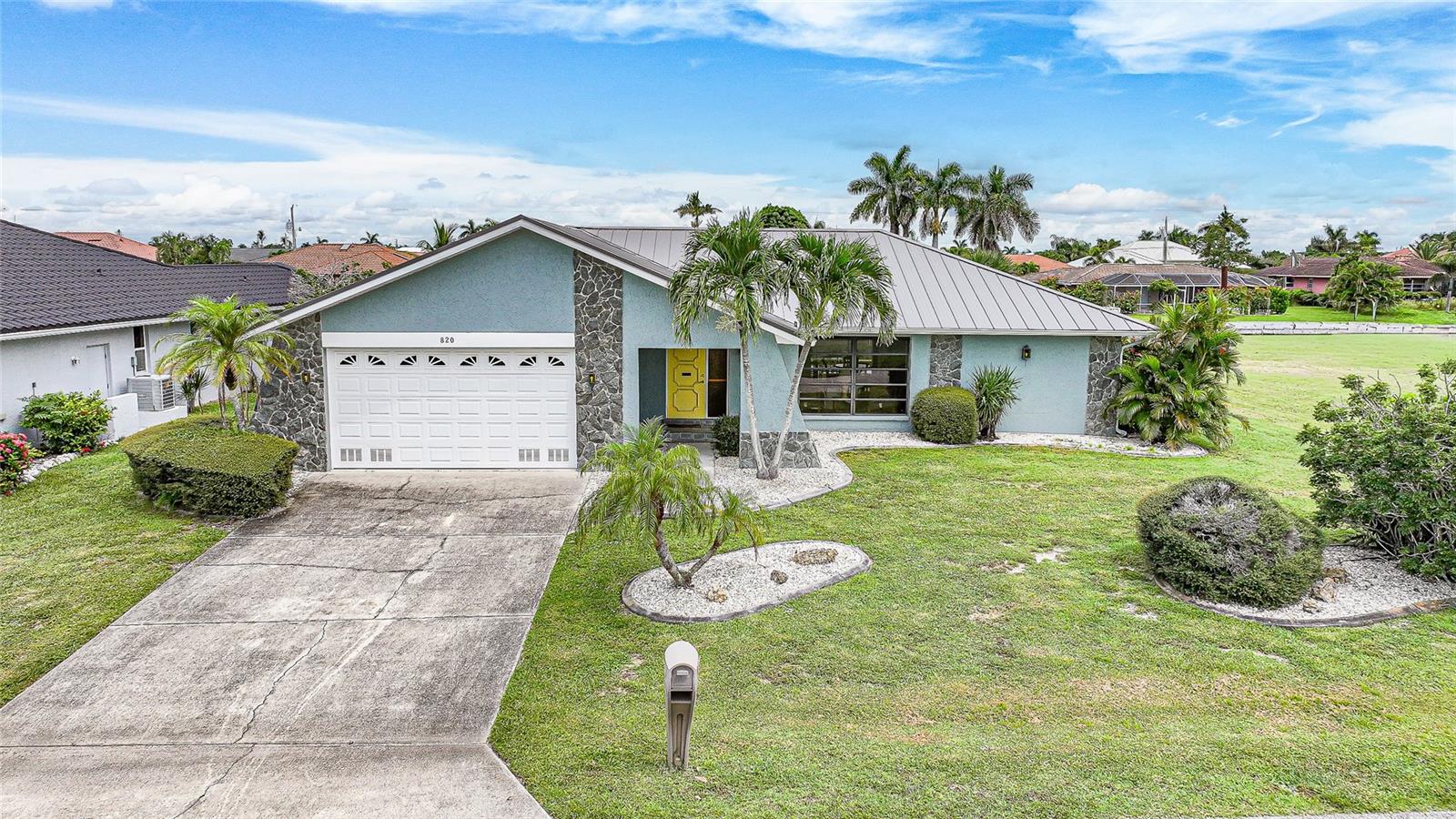 Image 43 of 49 For 820 Santa Margerita Lane