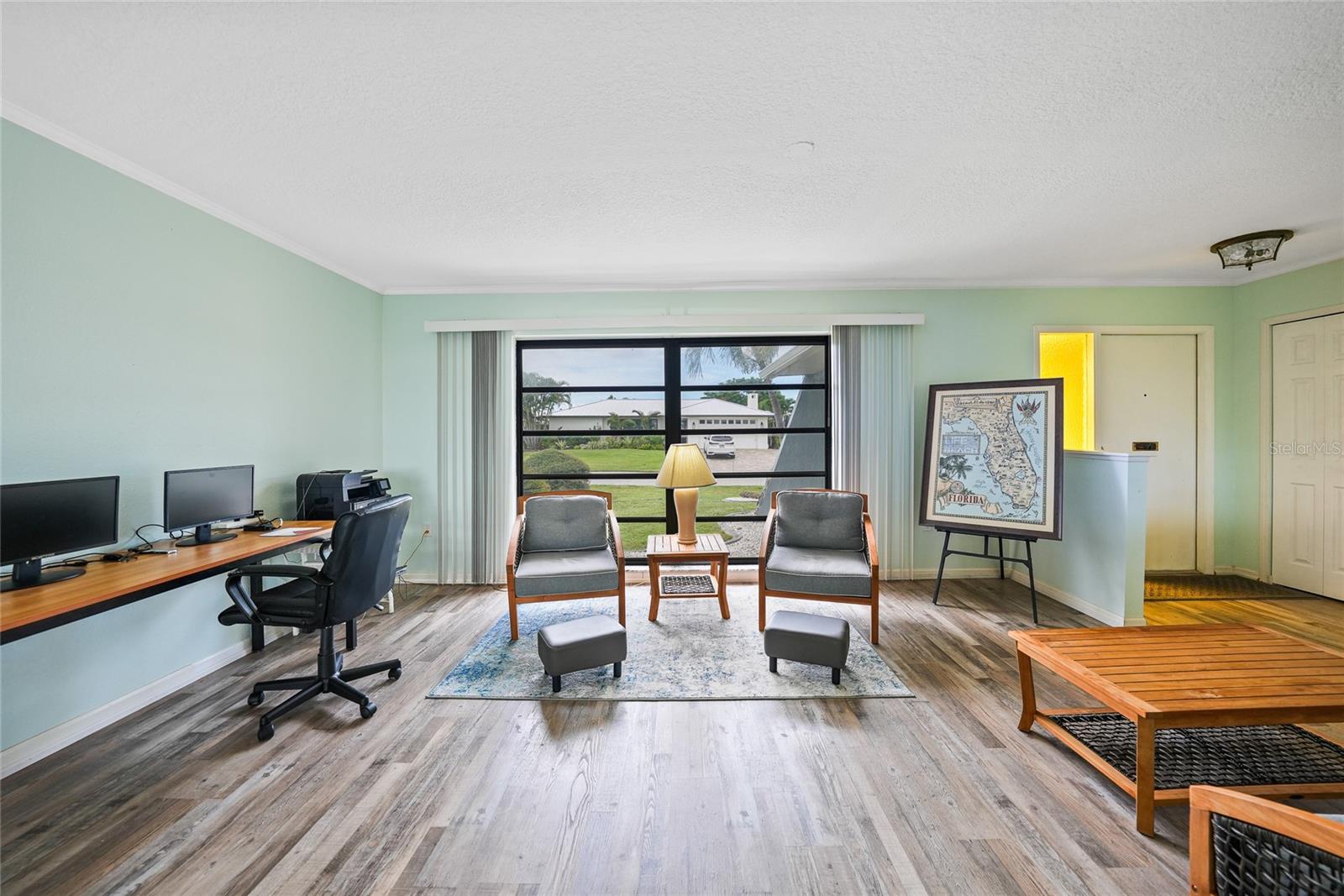 Image 7 of 49 For 820 Santa Margerita Lane