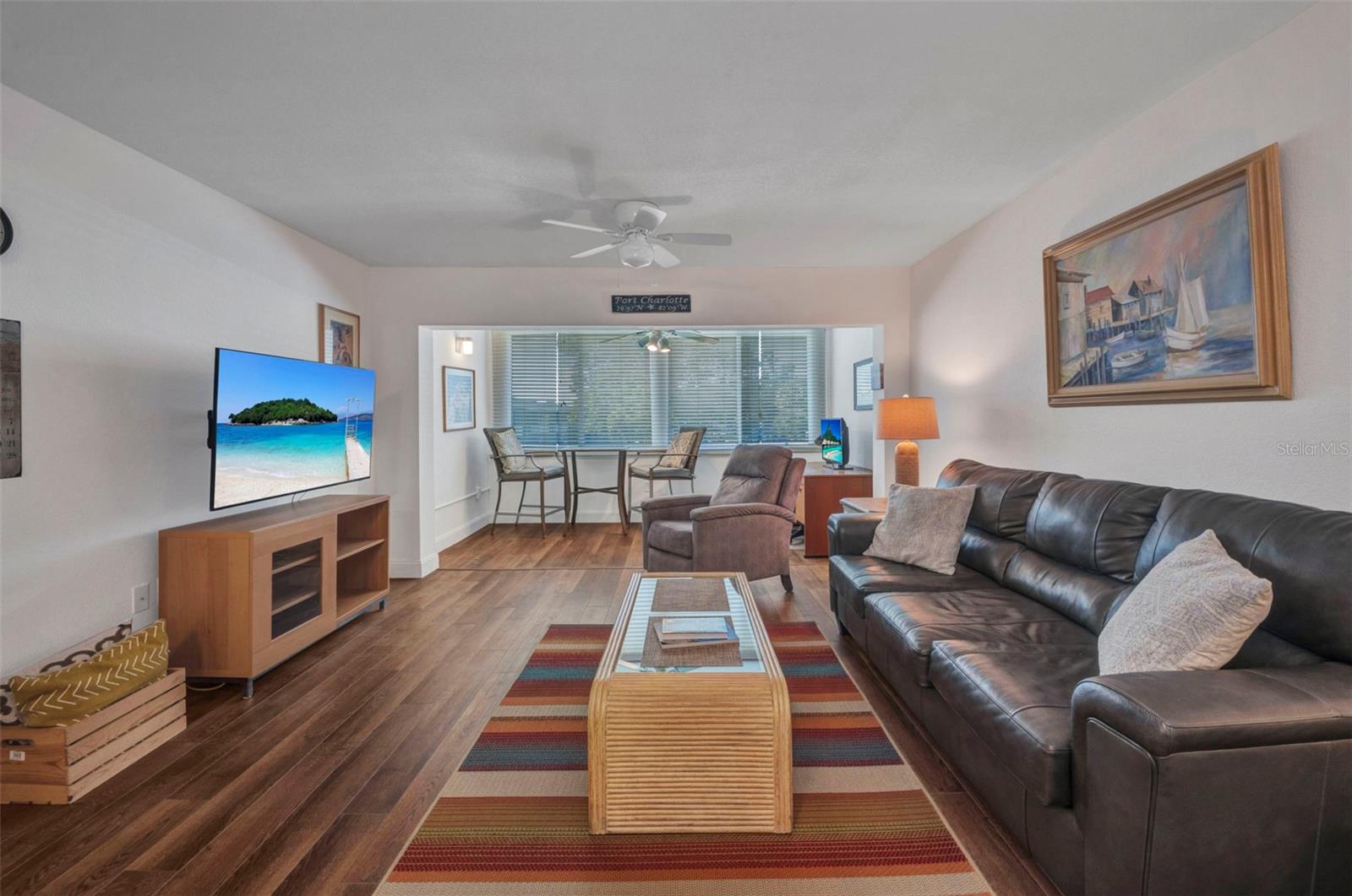 Image 10 of 47 For 21287 Gertrude Avenue 211