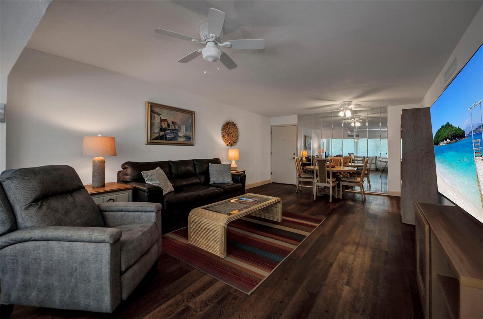 Image 13 of 47 For 21287 Gertrude Avenue 211