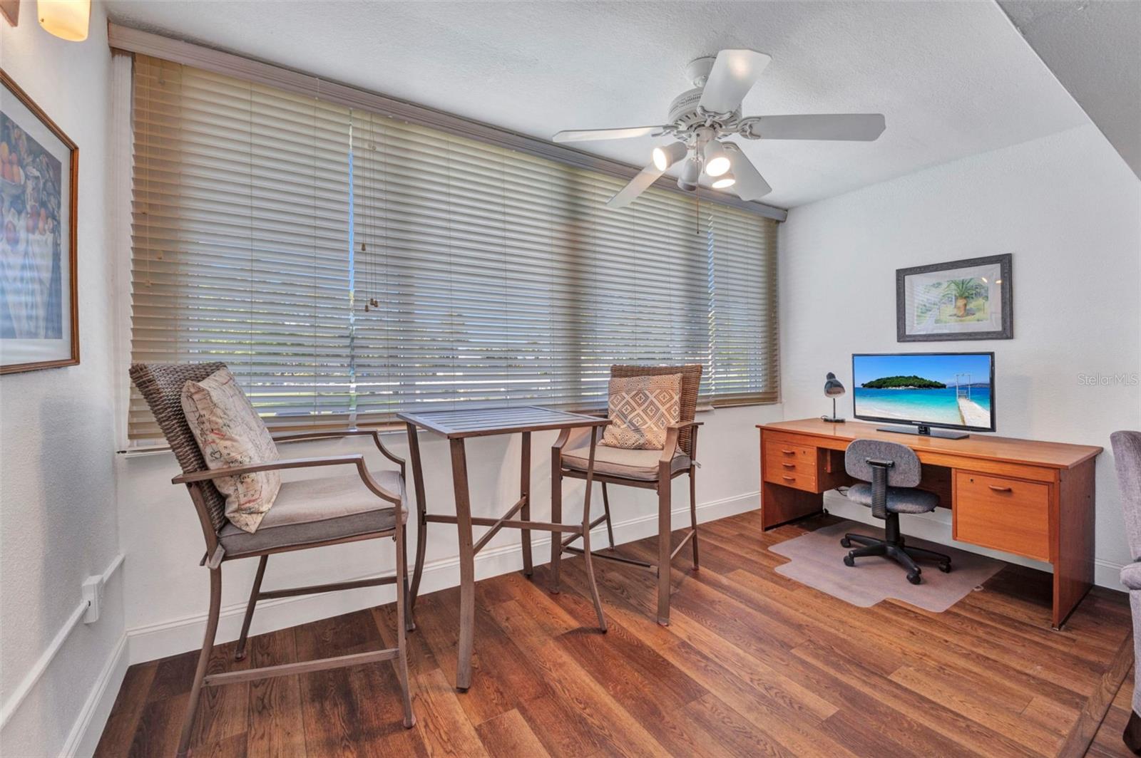 Image 14 of 47 For 21287 Gertrude Avenue 211