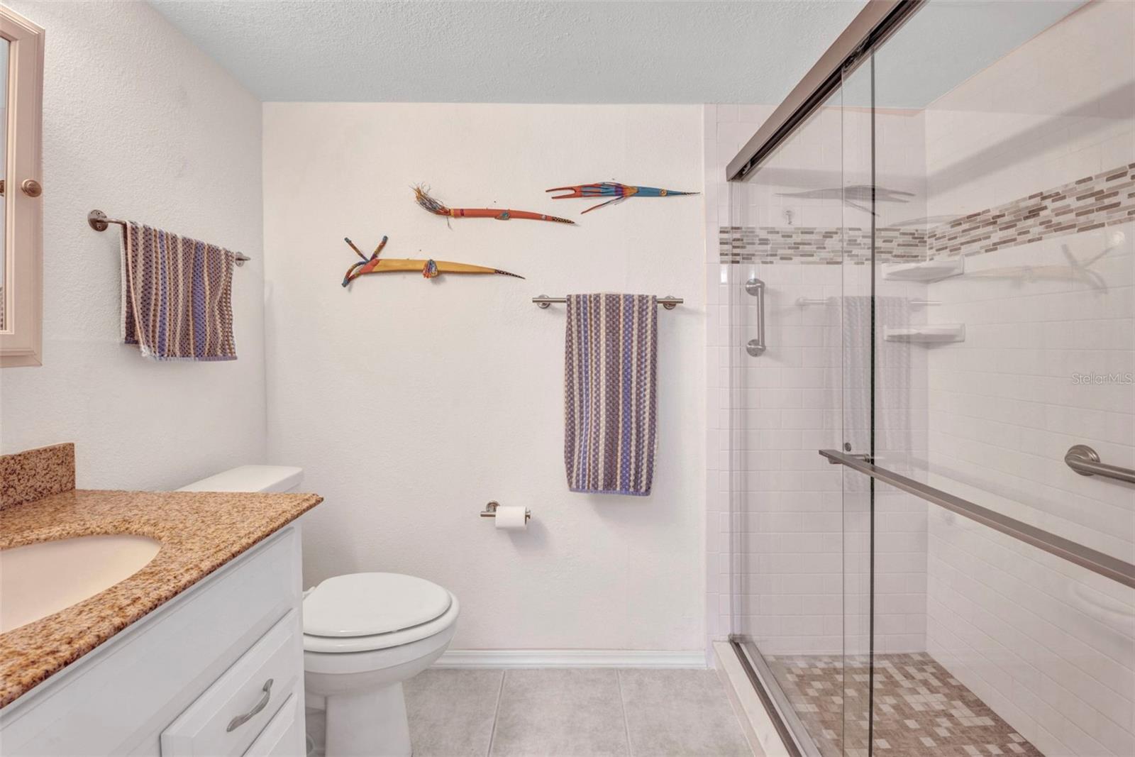 Image 28 of 47 For 21287 Gertrude Avenue 211