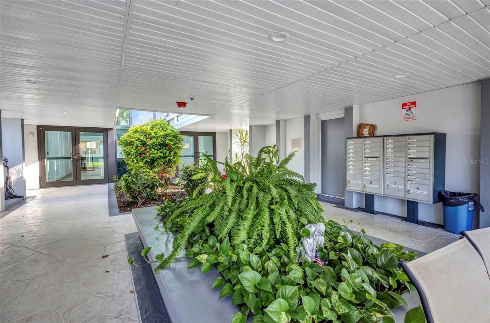 Image 4 of 47 For 21287 Gertrude Avenue 211