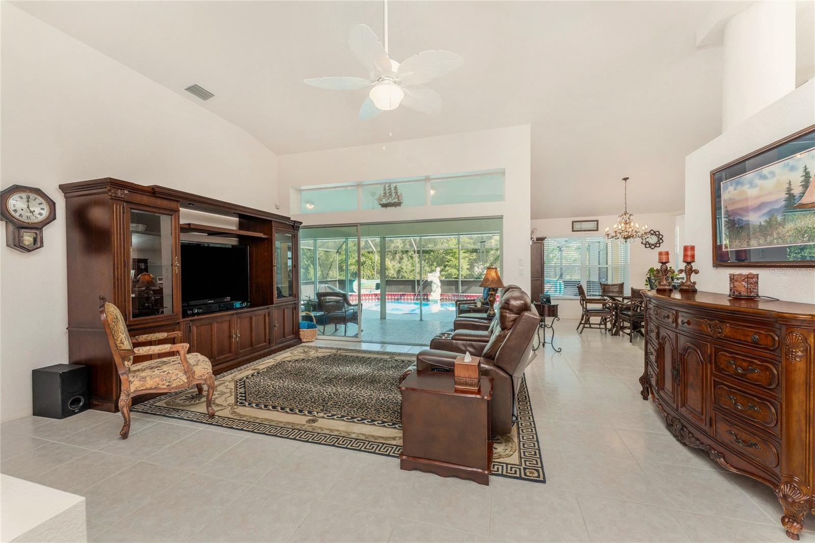 Image 11 of 69 For 23288 Peachland Boulevard