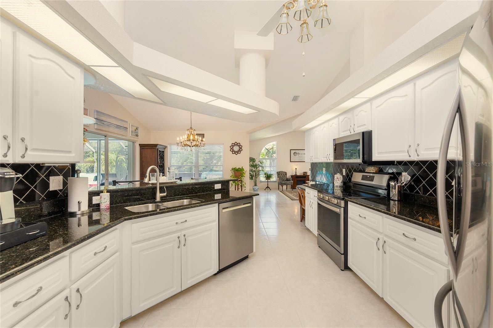 Image 16 of 69 For 23288 Peachland Boulevard