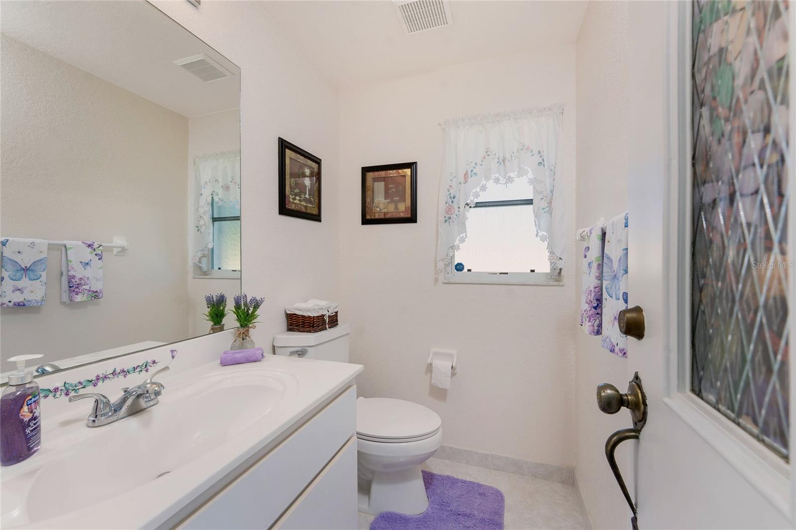 Image 29 of 69 For 23288 Peachland Boulevard