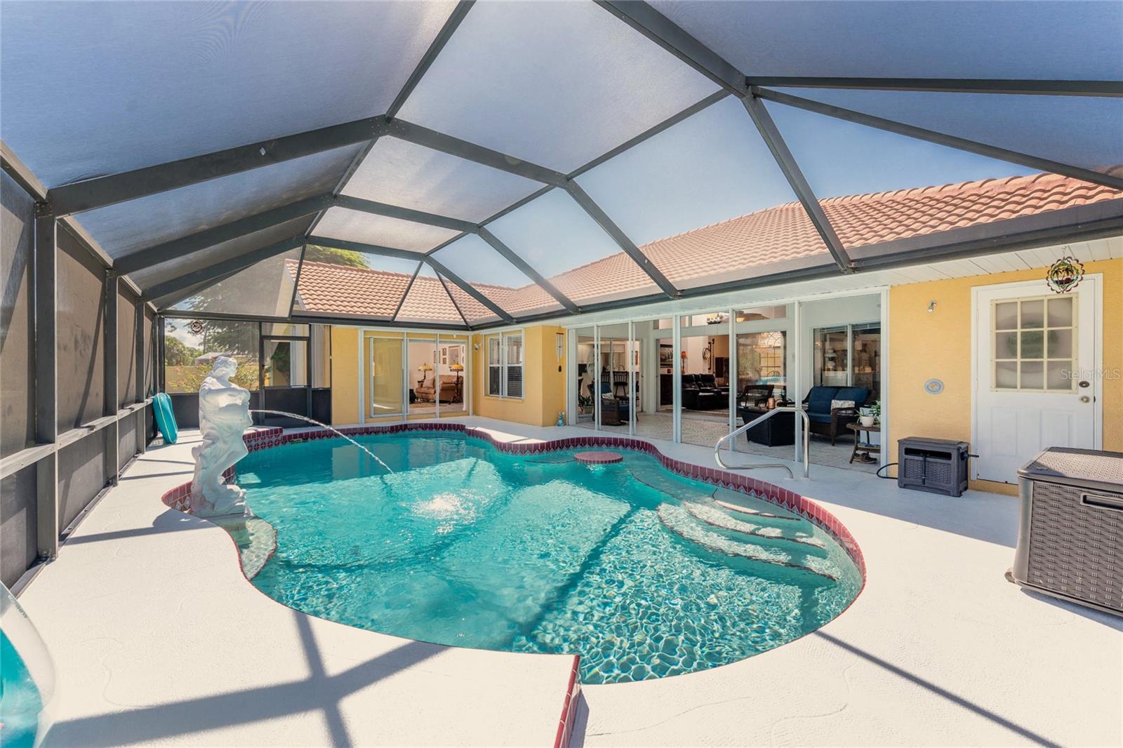 Image 5 of 69 For 23288 Peachland Boulevard