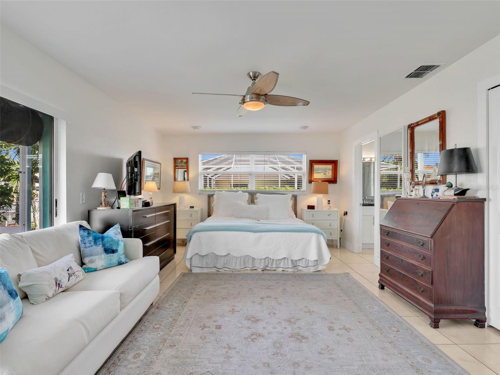 Image 14 of 36 For 5622 Deauville Court