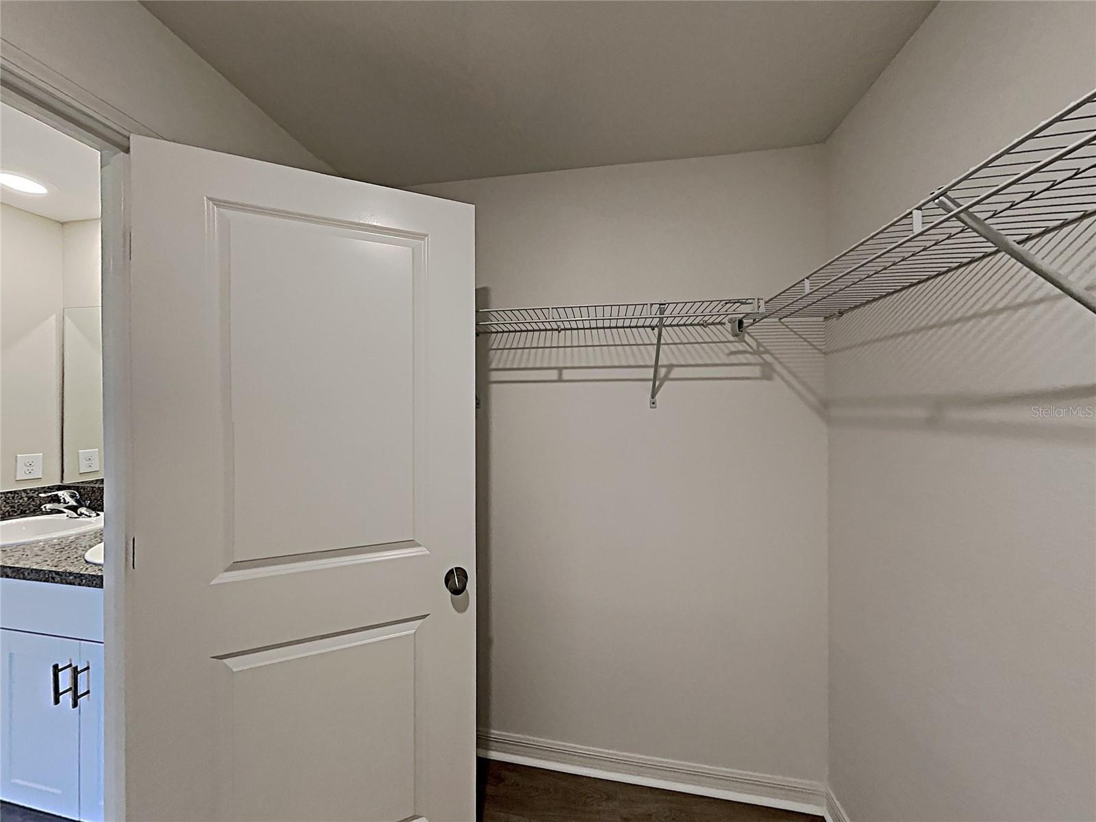 Listing photo id 11 for 14715 Scottburgh Glen Drive