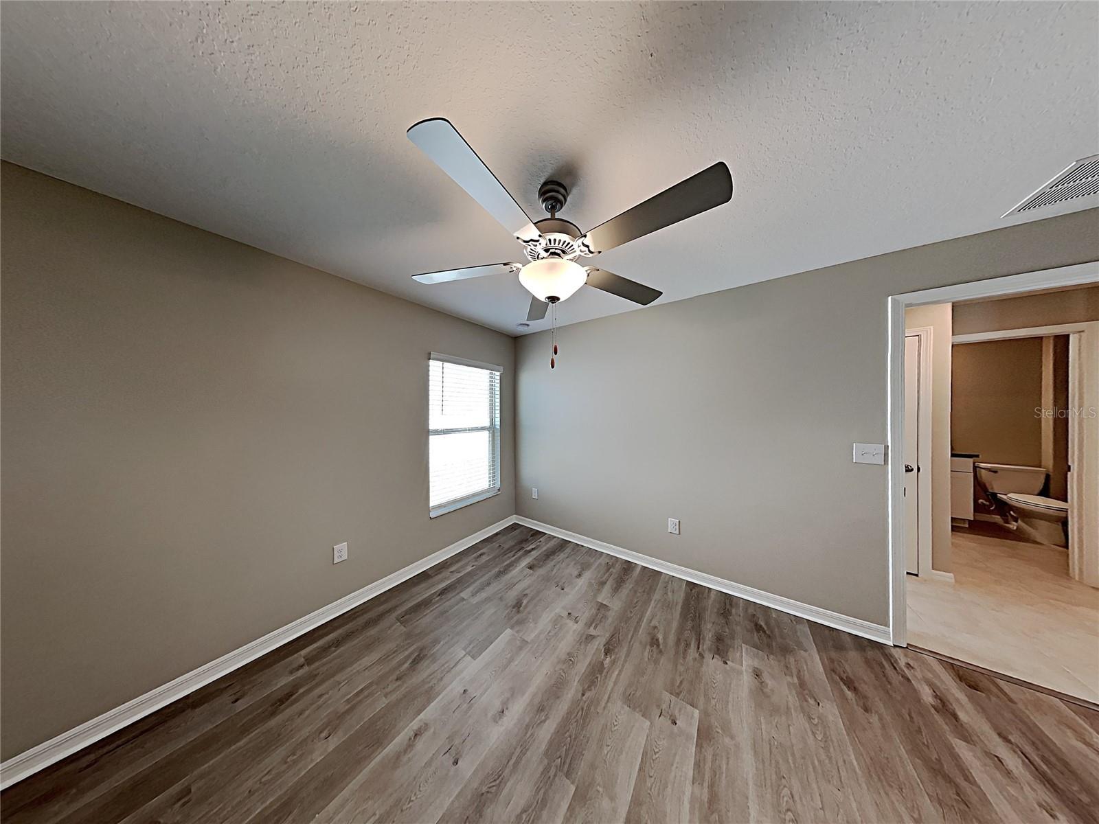 Listing photo id 12 for 14715 Scottburgh Glen Drive