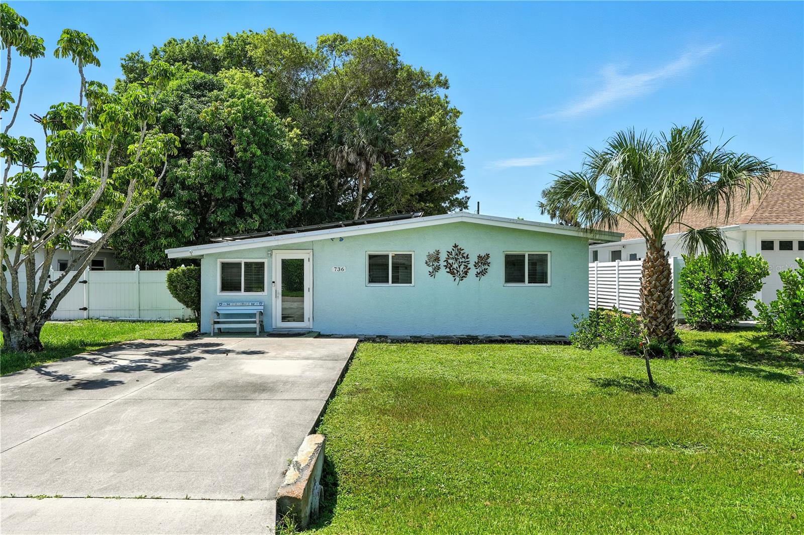 Image 2 of 42 For 736 92nd Avenue N