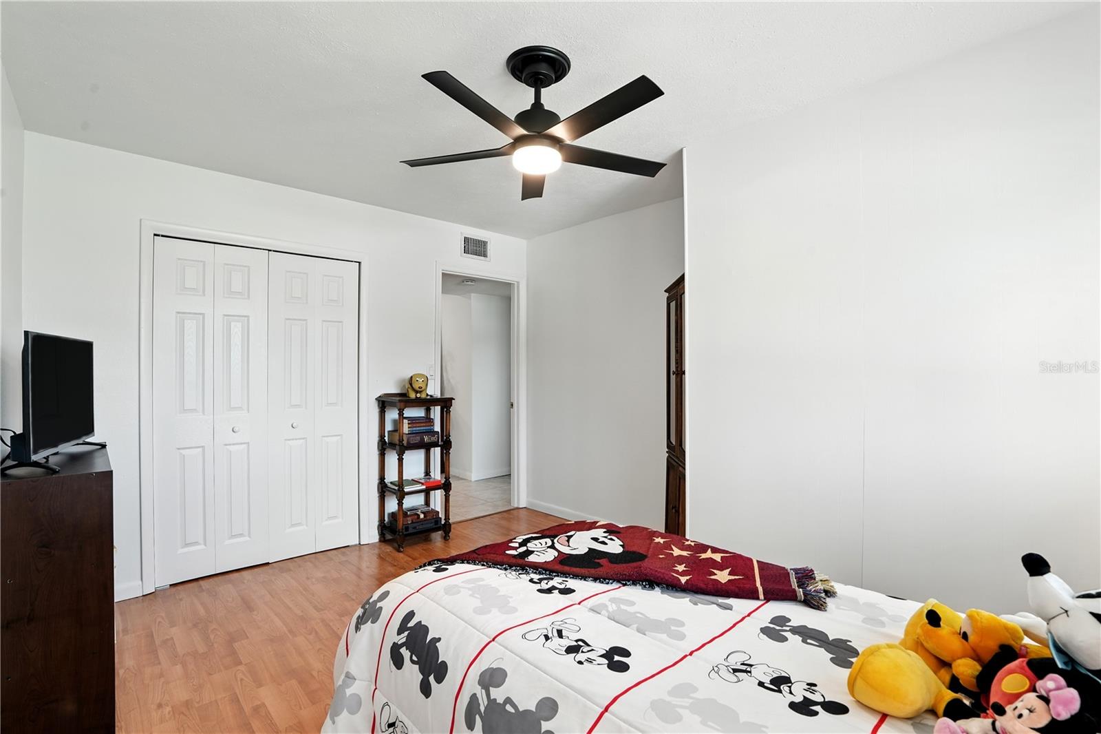 Image 27 of 42 For 736 92nd Avenue N