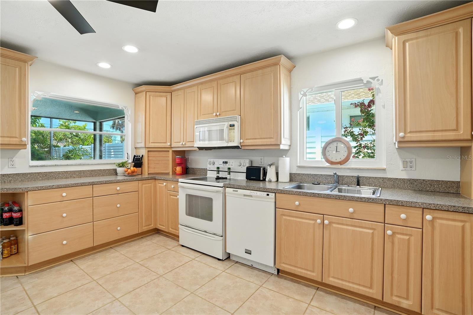 Image 41 of 42 For 736 92nd Avenue N