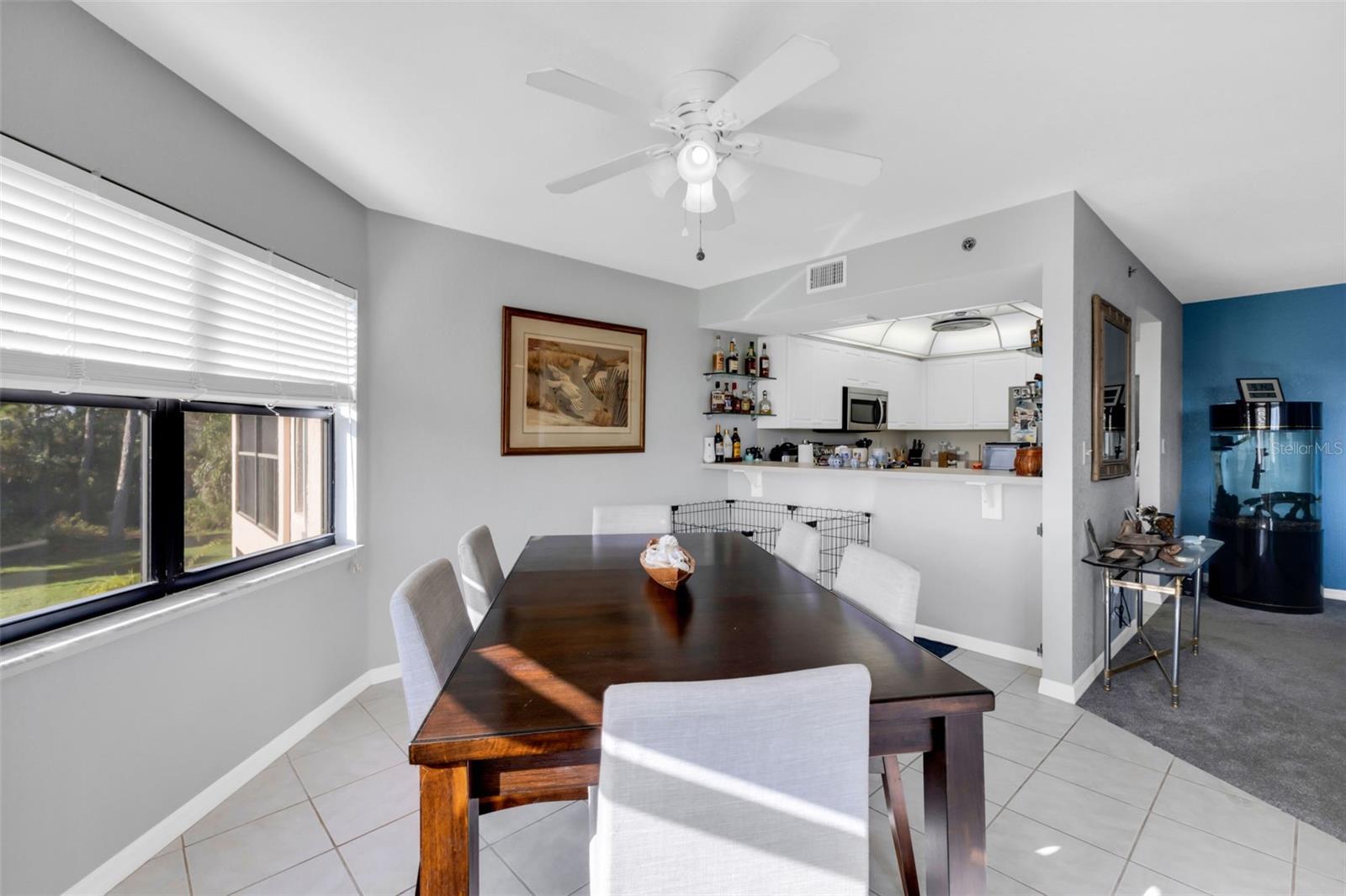 Image 13 of 79 For 23465 Harborview Road 225
