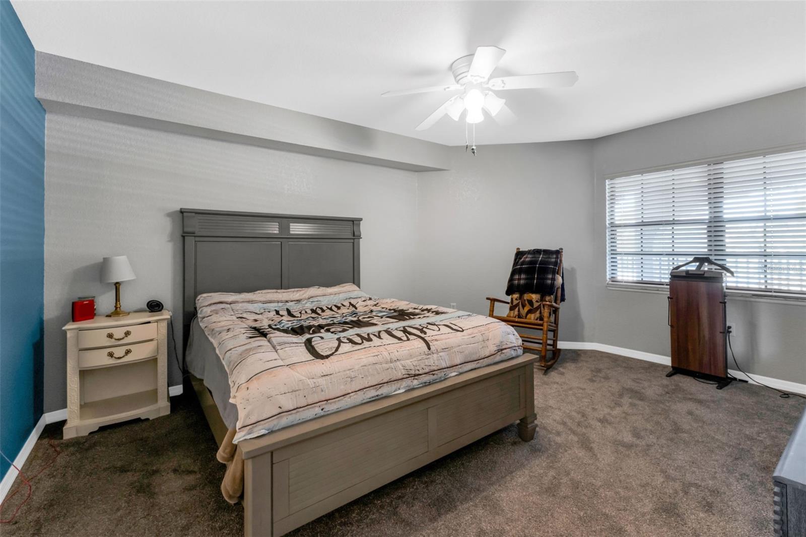 Image 19 of 79 For 23465 Harborview Road 225