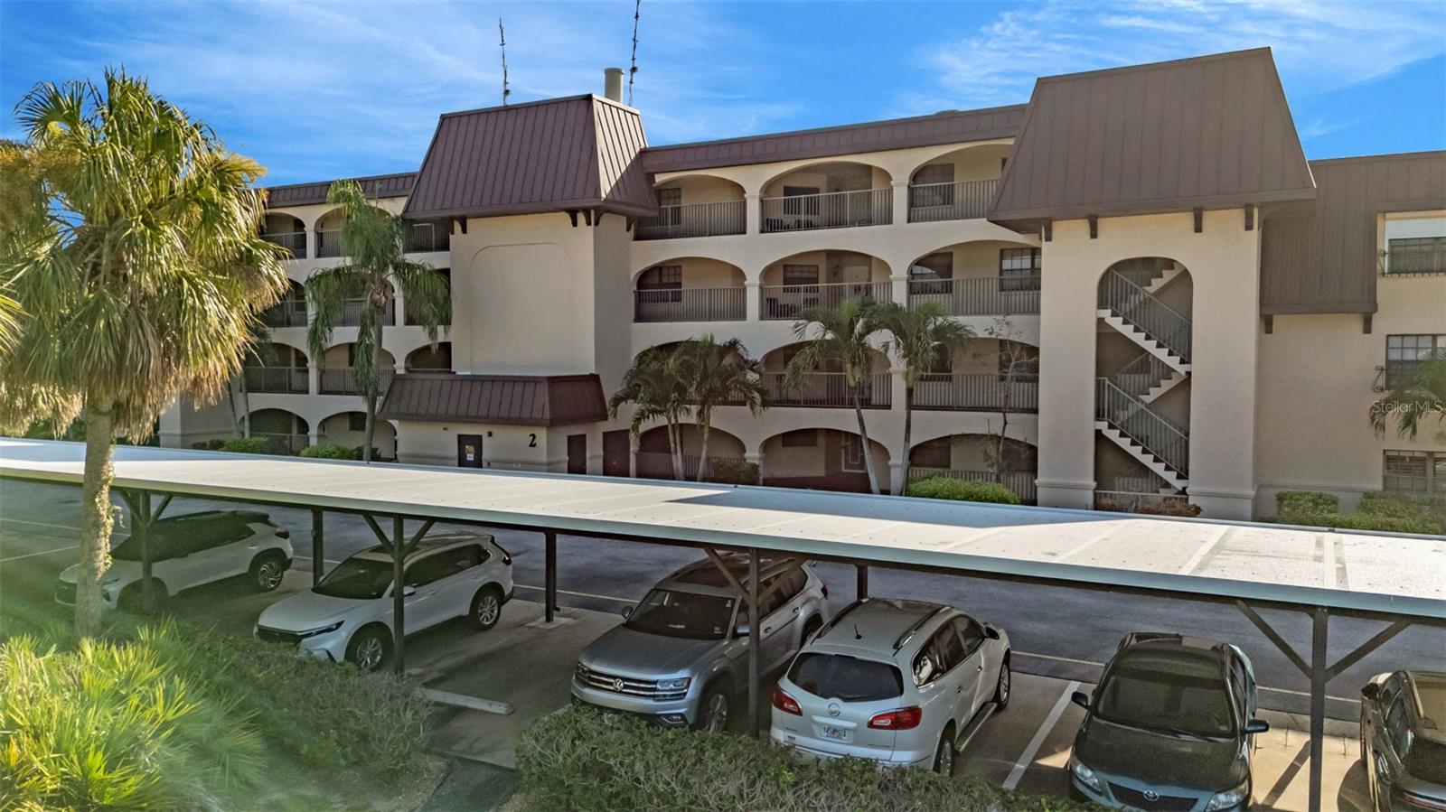 Image 33 of 79 For 23465 Harborview Road 225