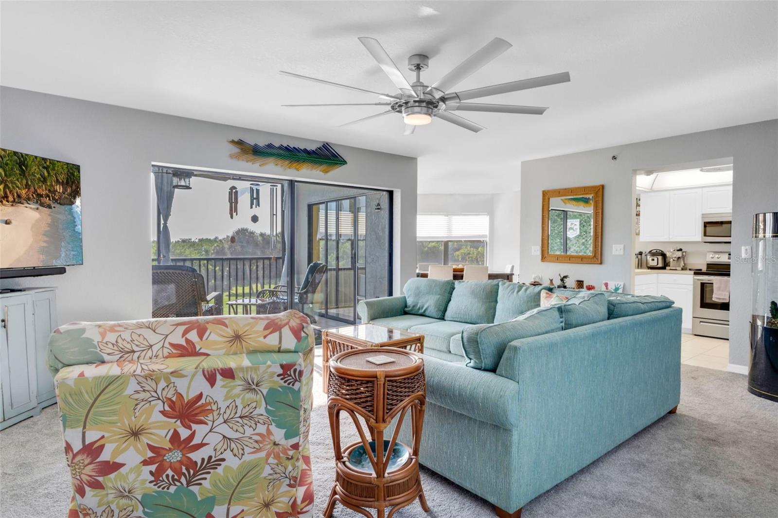 Image 4 of 79 For 23465 Harborview Road 225