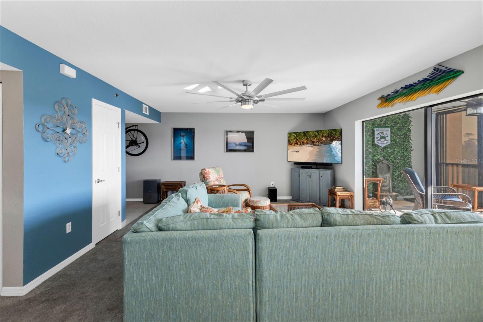 Image 7 of 79 For 23465 Harborview Road 225