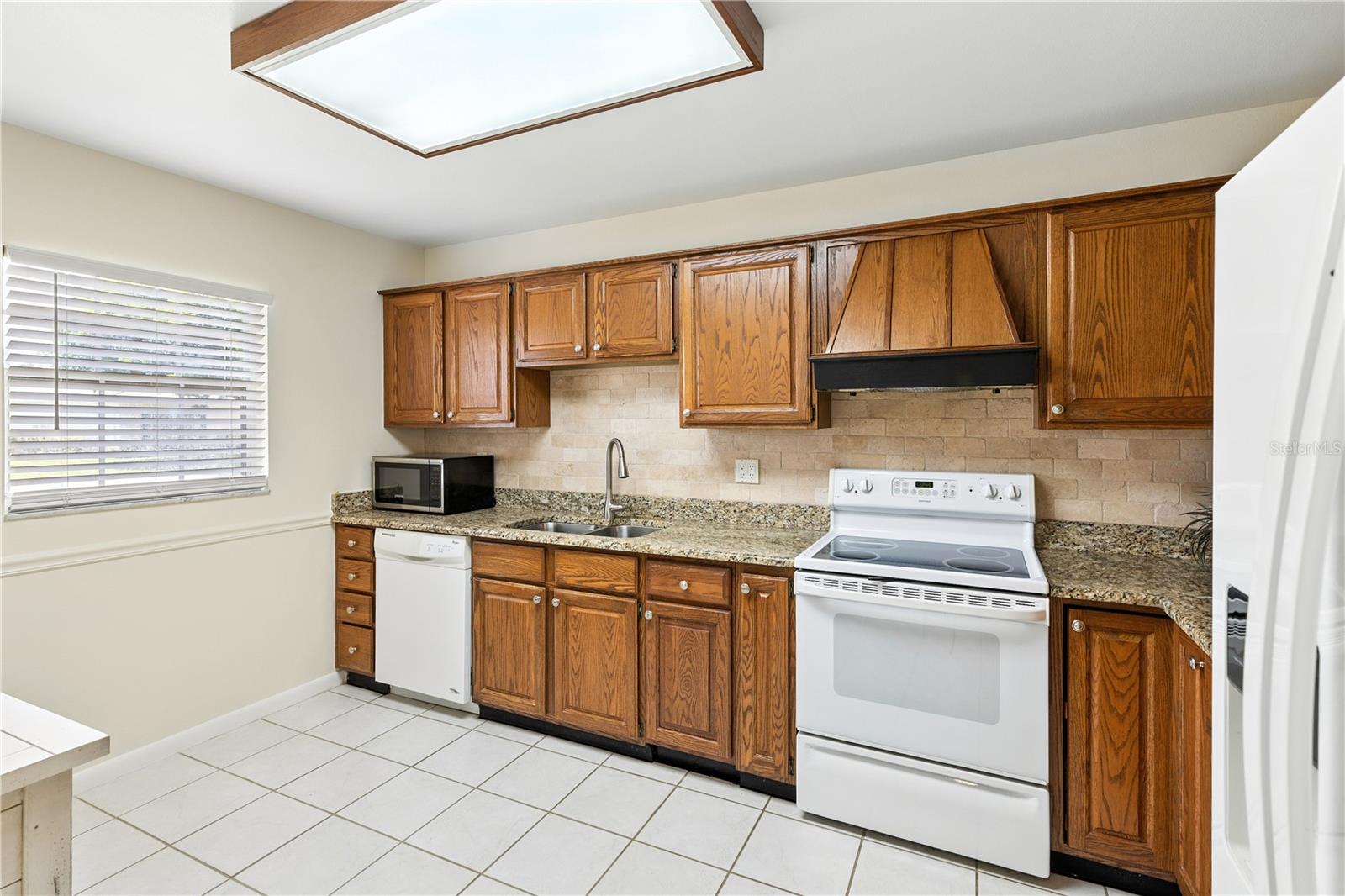 Image 4 of 43 For 1267 Hazeltine Drive