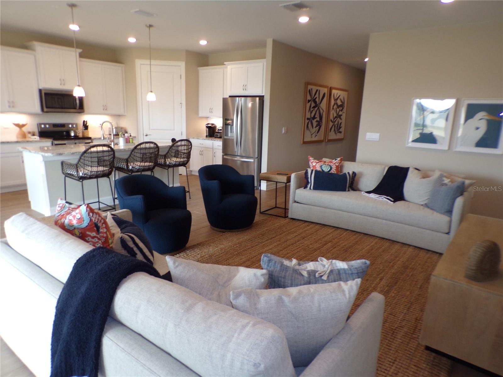 Image 3 of 47 For 16048 Crofton Springs Way