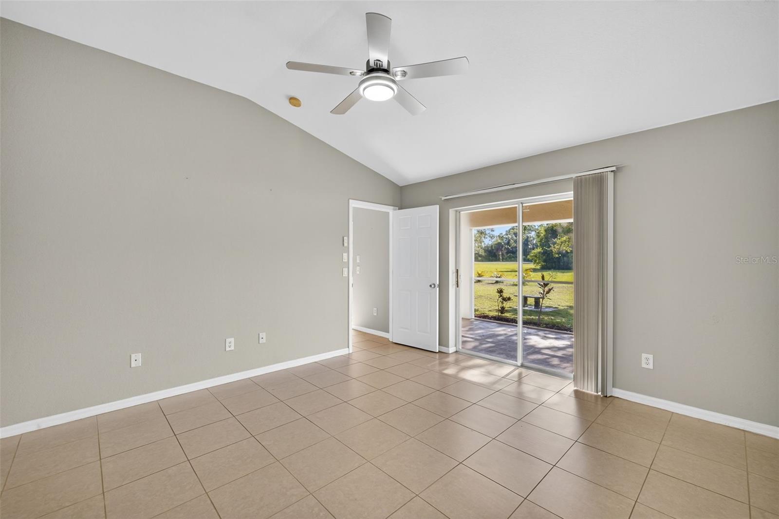 Image 13 of 19 For 17526 Lockhart Court