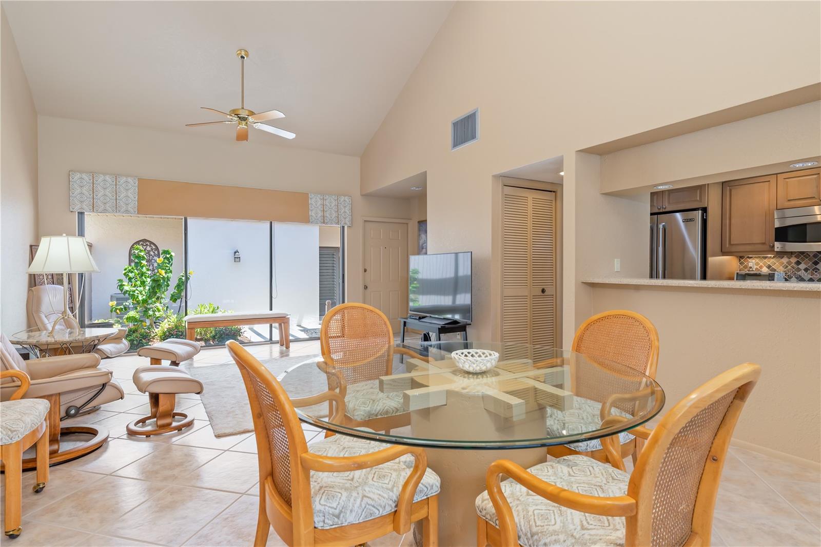 Image 8 of 32 For 5025 San Rocco Court