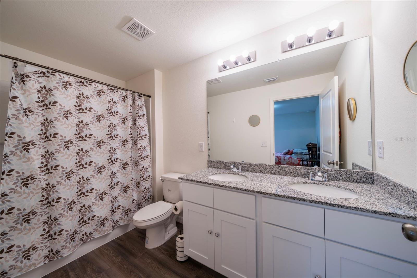 Image 20 of 38 For 8005 Melody Circle