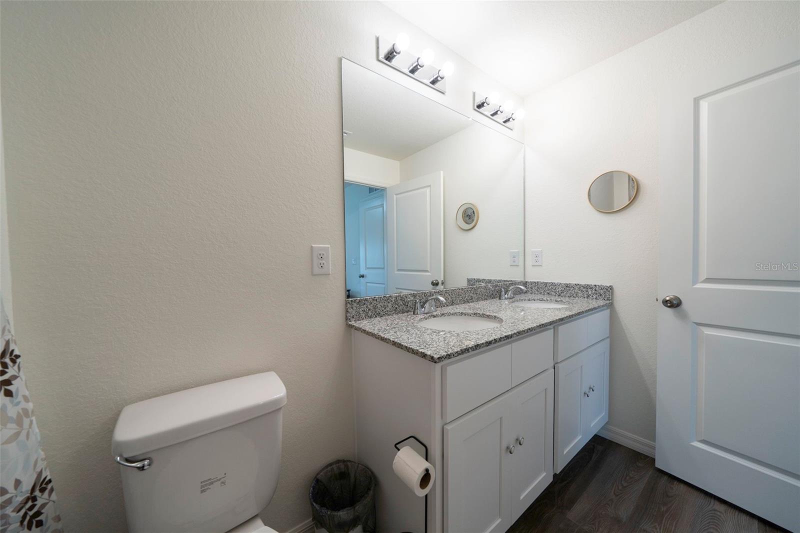 Image 21 of 38 For 8005 Melody Circle