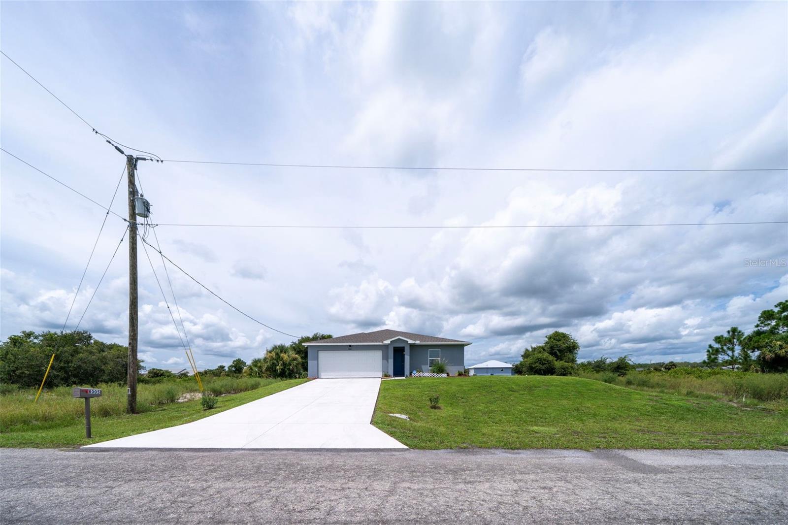 Image 32 of 38 For 8005 Melody Circle