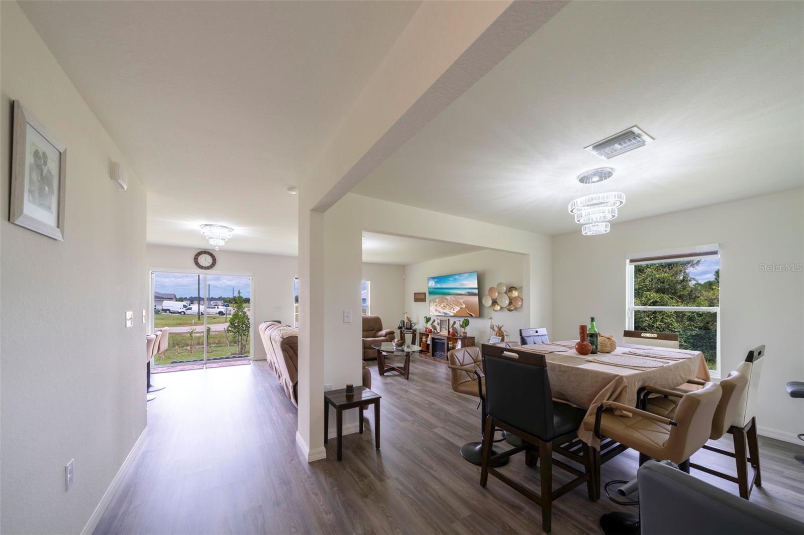 Image 5 of 38 For 8005 Melody Circle