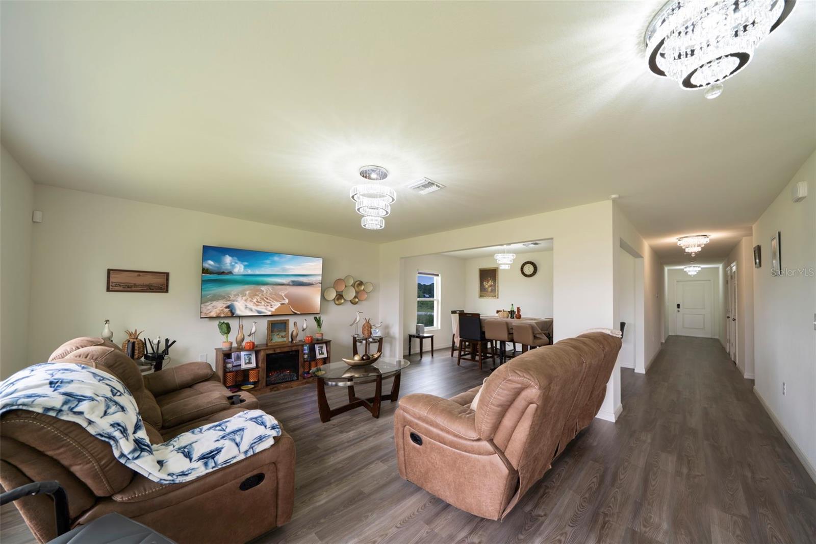 Image 6 of 38 For 8005 Melody Circle