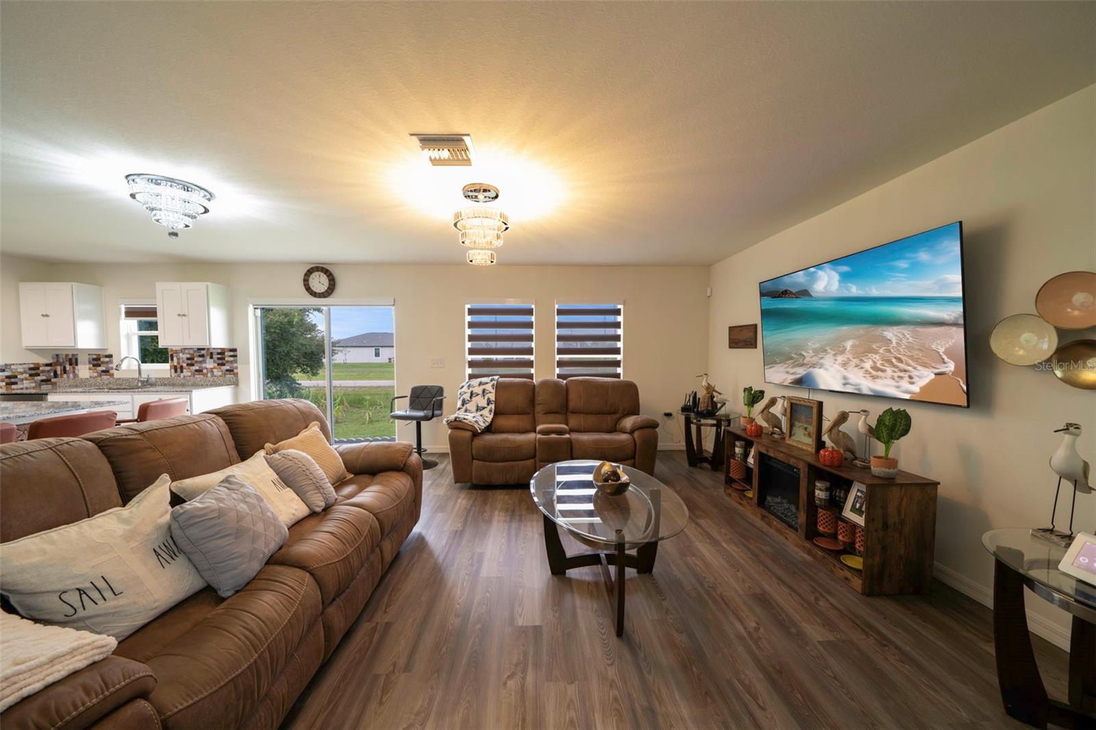 Image 8 of 38 For 8005 Melody Circle